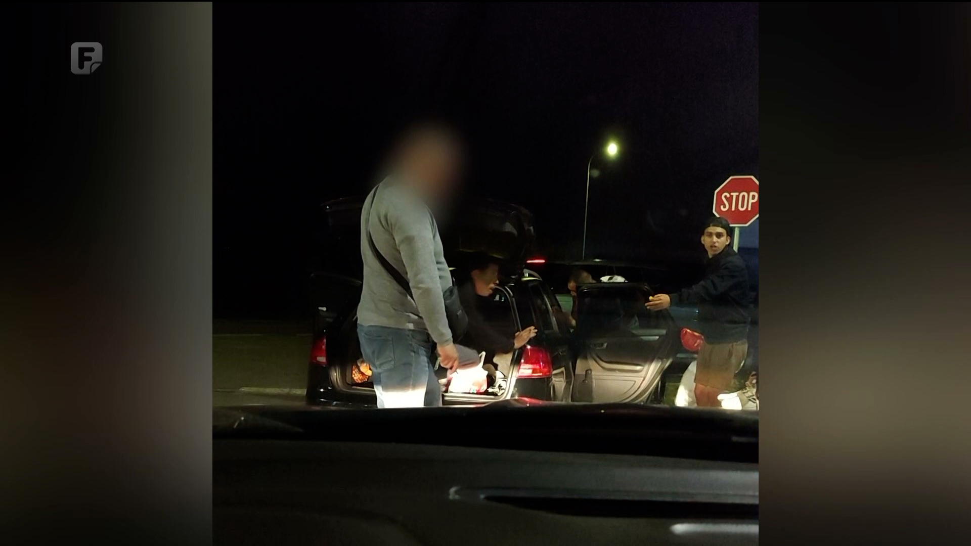 Cijevi i psi s druge strane granice, voze se i u gepeku